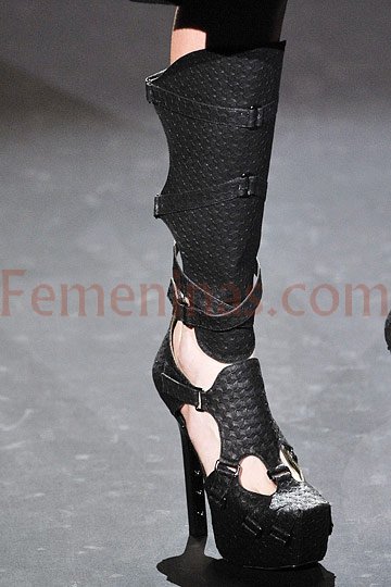 La moda en botas invierno 2012 condetalles y protecciones originales